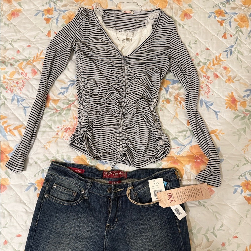 Y2k Black & White Striped Long-Sleeve Lace-Trim Ruched Top